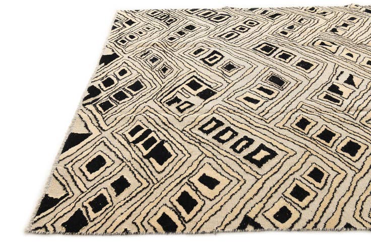 Detail image of 7' 9 x 10' 2 Hand Knotted Darya Wool Rug