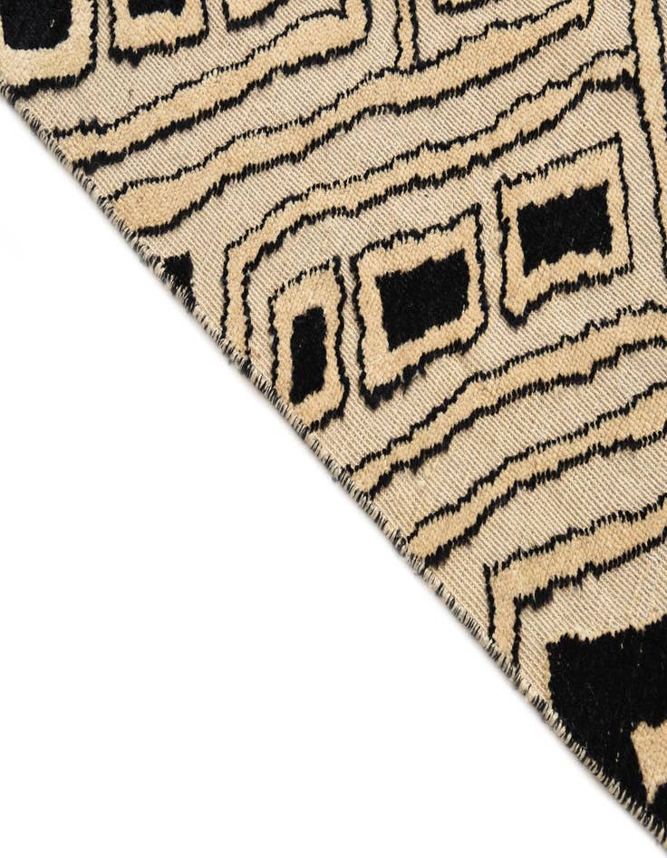 Detail image of 7' 9 x 10' 2 Hand Knotted Darya Wool Rug