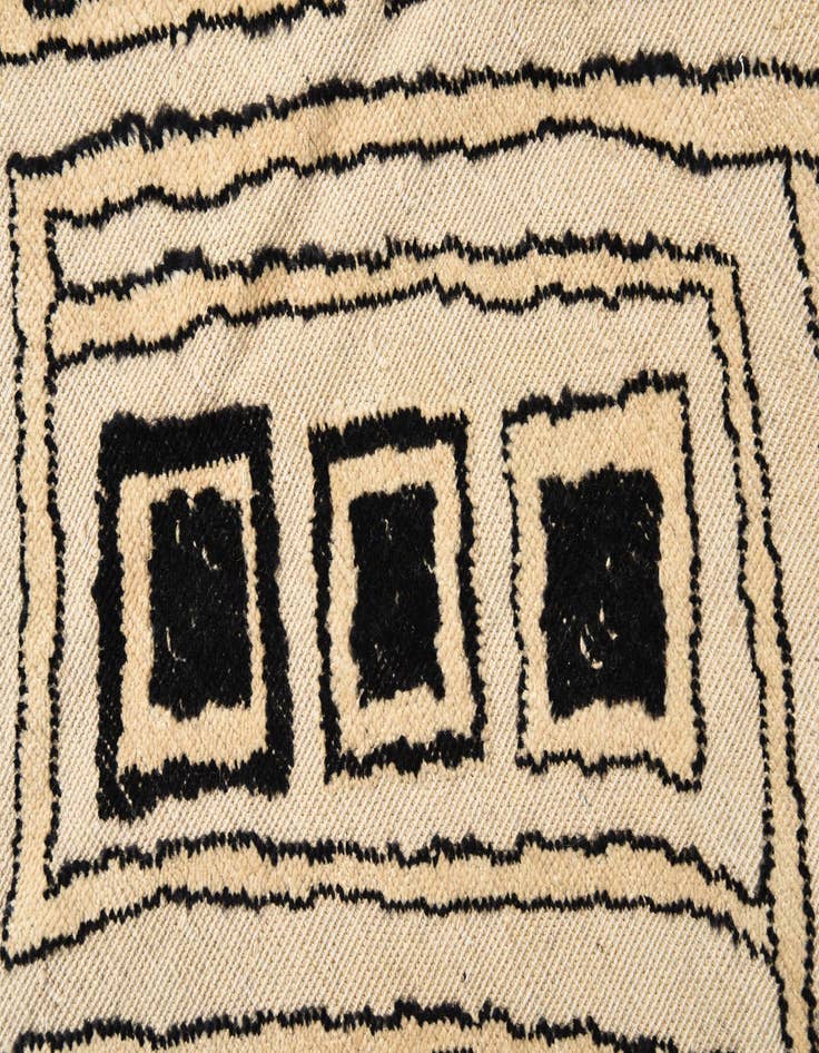 Detail image of 7' 9 x 10' 2 Hand Knotted Darya Wool Rug