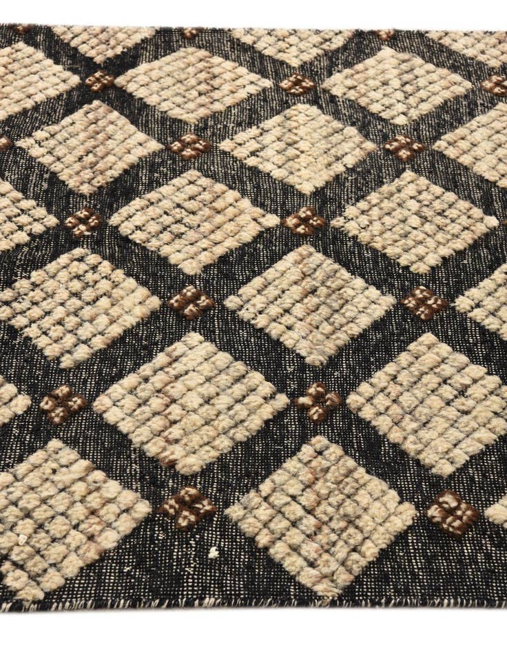 Detail image of 3' 8 x 5' 9  Hand Knotted Darya Wool Rug