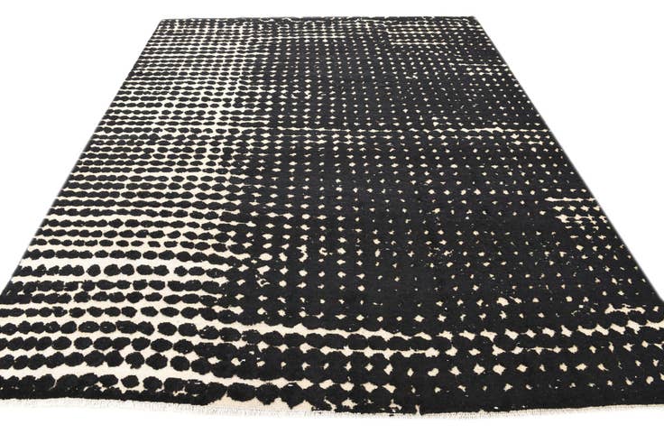 Detail image of 7' 9 x 9' 10 Hand Knotted Darya Wool Rug