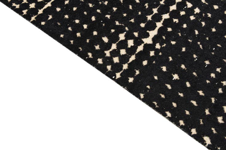 Detail image of 7' 9 x 9' 10 Hand Knotted Darya Wool Rug