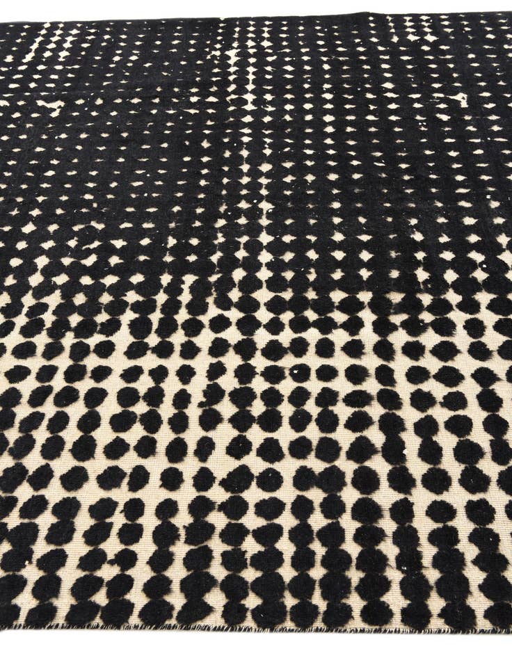 Detail image of 7' 10 x 10' 1 Hand Knotted Darya Wool Rug