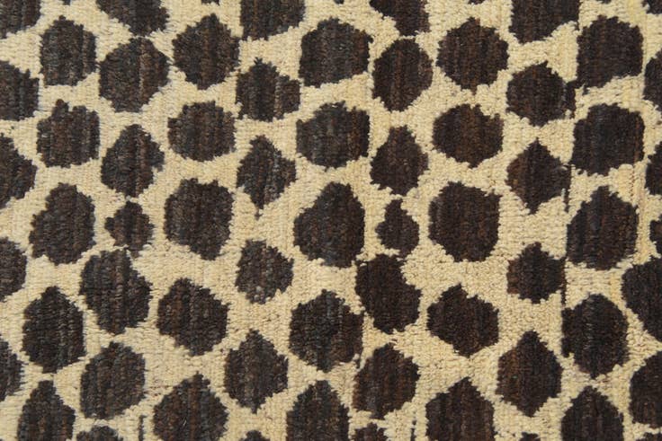 Detail image of 6' 5 x 9' 10 Hand Knotted Darya Wool Rug