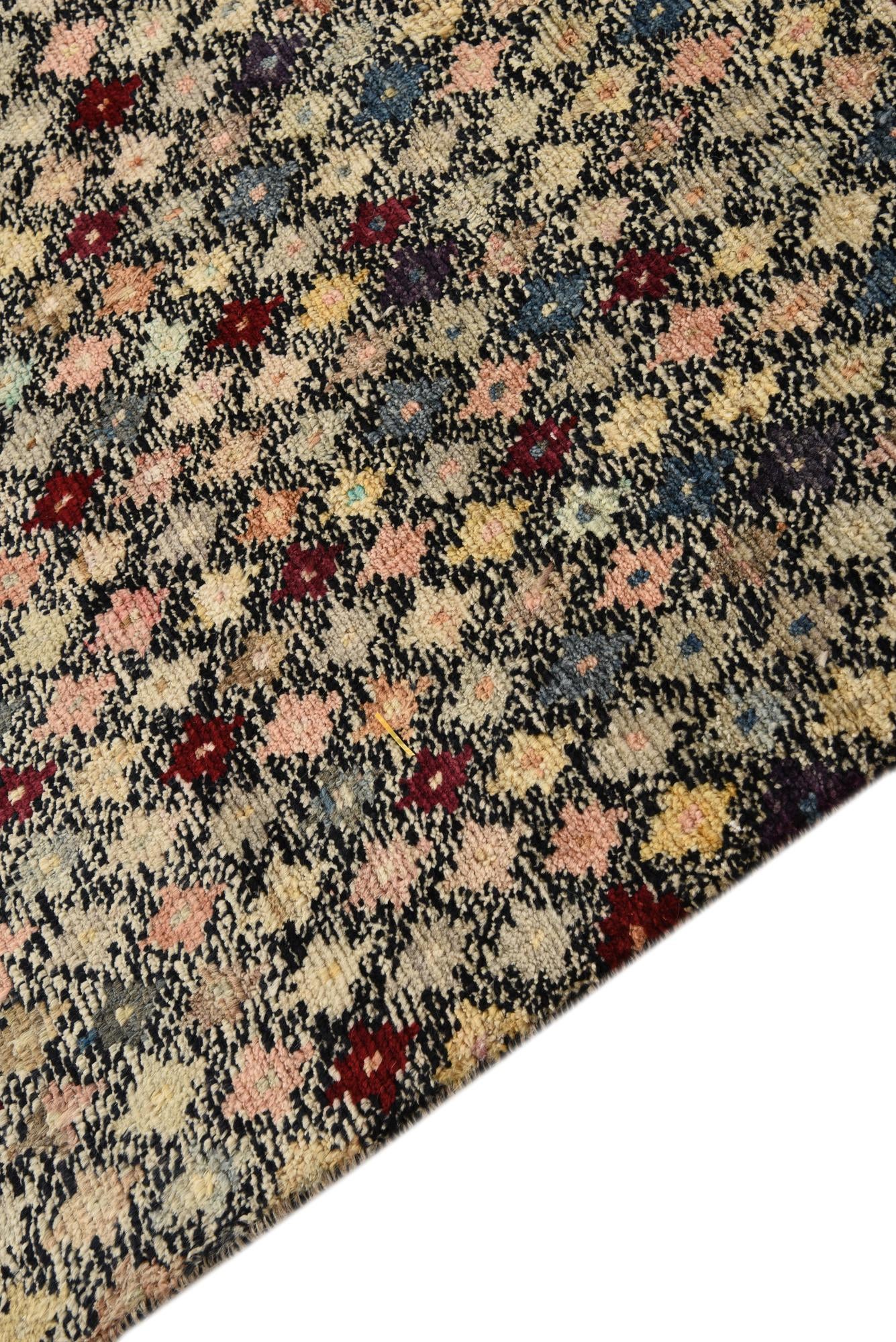 5' 3 x 8' Hand Knotted Darya Wool Rug