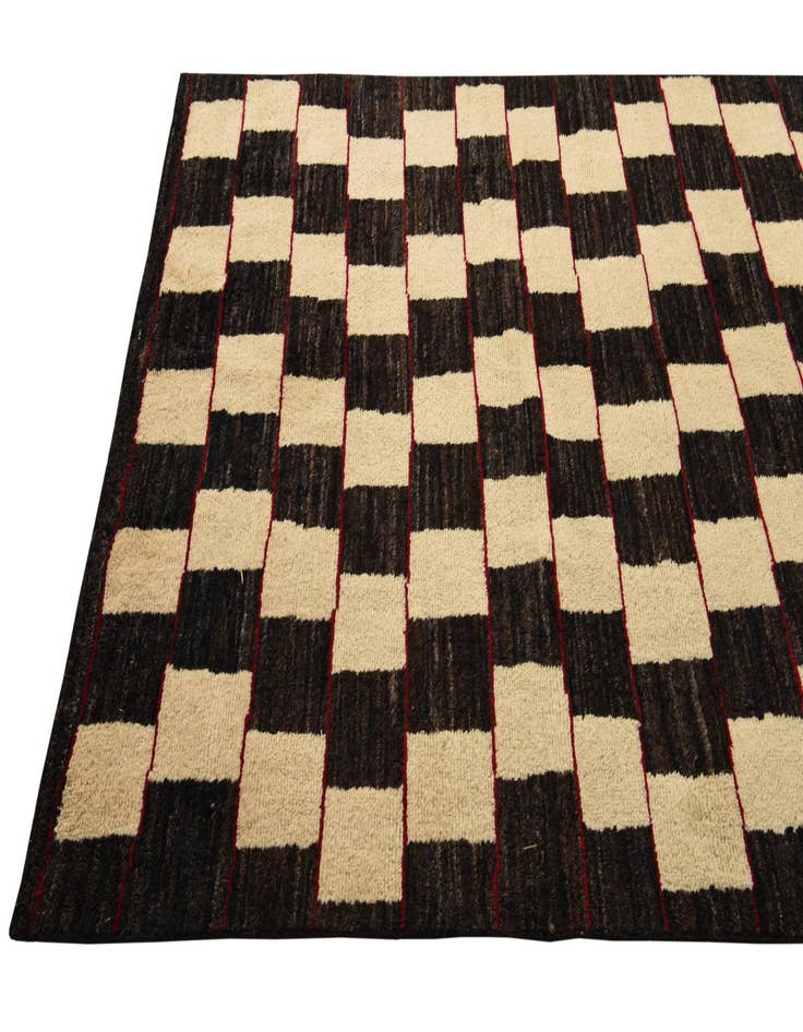 Detail image of 5' x 8' 2  Hand Knotted Darya Wool Rug