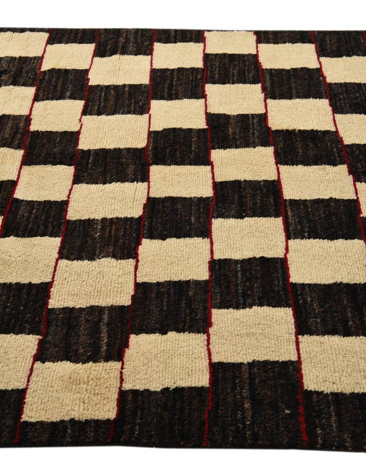 Detail image of 5' x 8' 2  Hand Knotted Darya Wool Rug