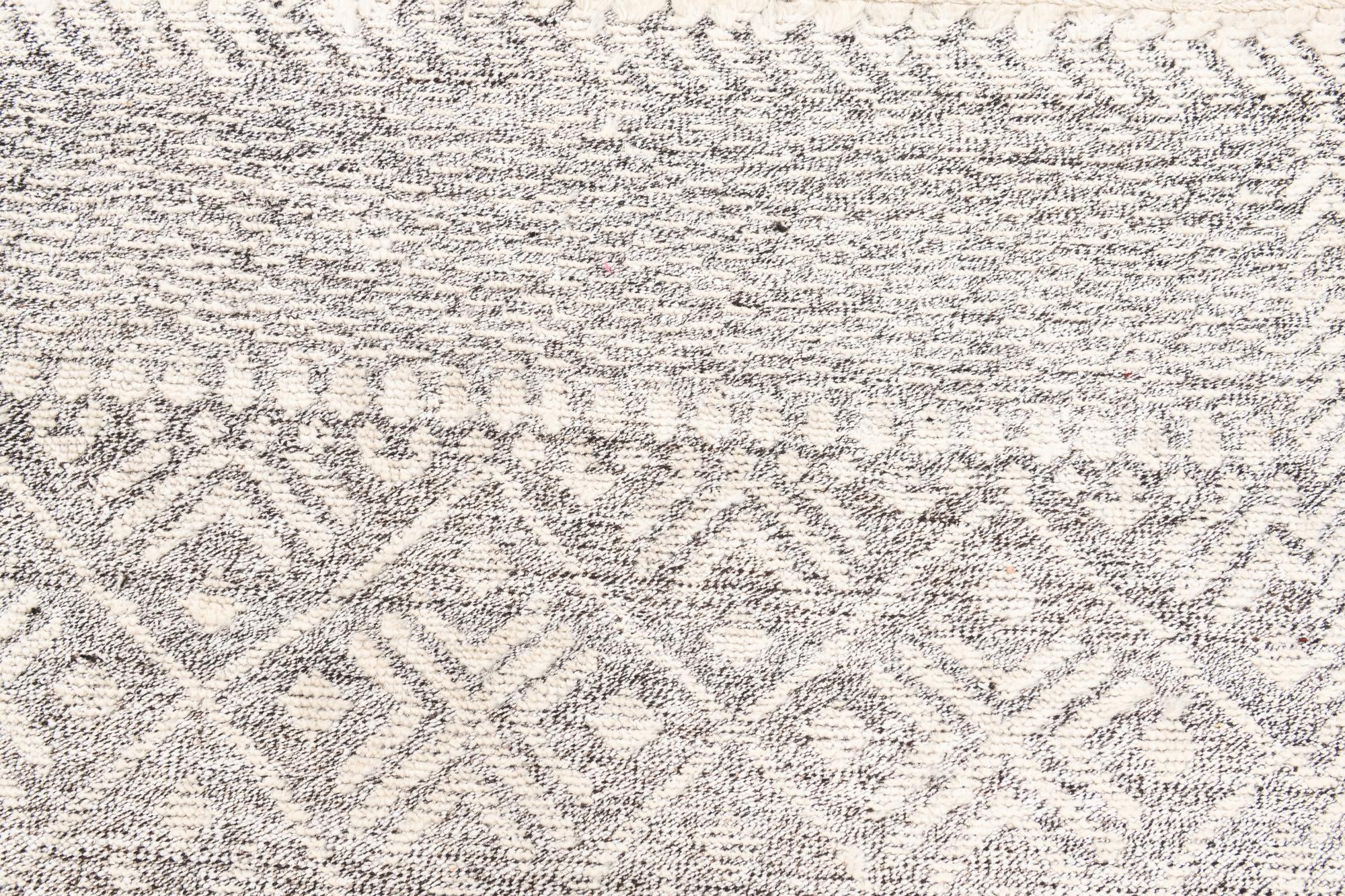 9' 4 x 12' 1 Hand Knotted Darya Wool Rug