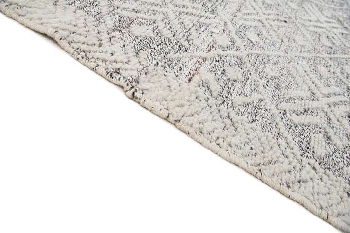 8' 2 x 10' Hand Knotted Darya Wool Rug