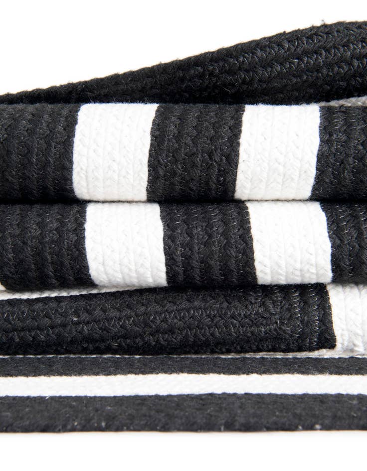 Detail image of 4' 1 x 6' 1 Easy-Clean Eco Verse Washable Indoor / Outdoor Rug