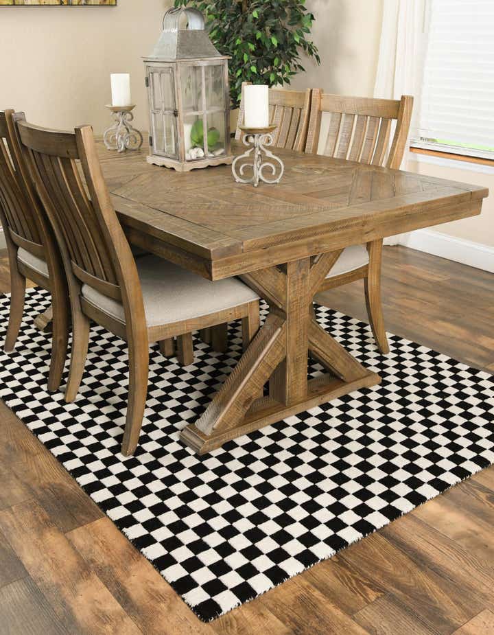5' 1 x 8' Hand Tufted Wool Rug