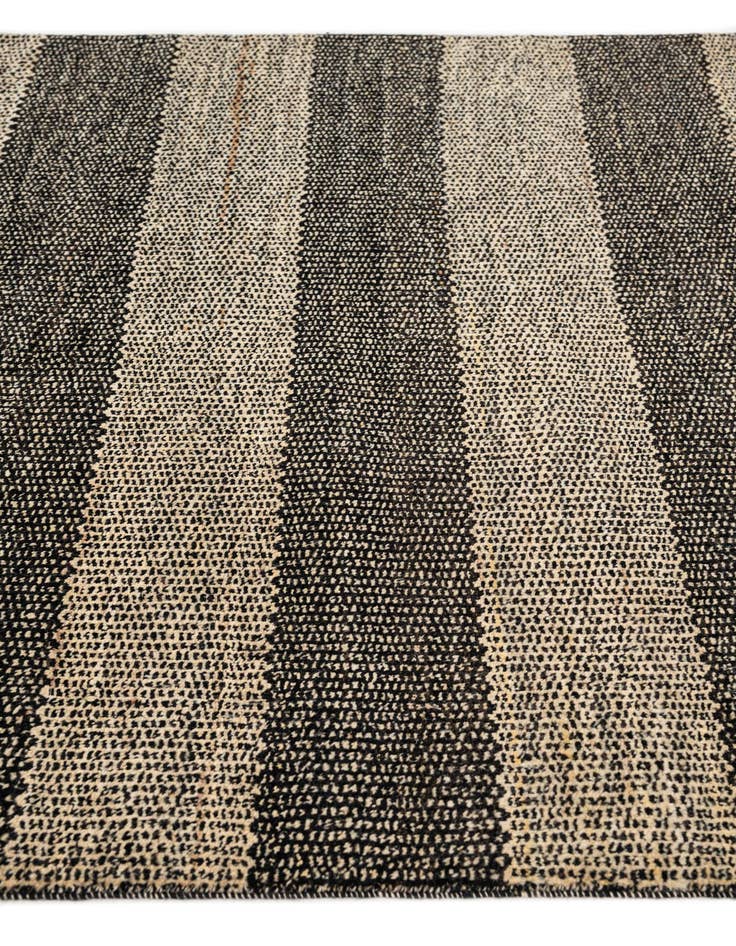 Detail image of 4' 7 x 6' 8 Hand Knotted Kashkuli Gabbeh Rug