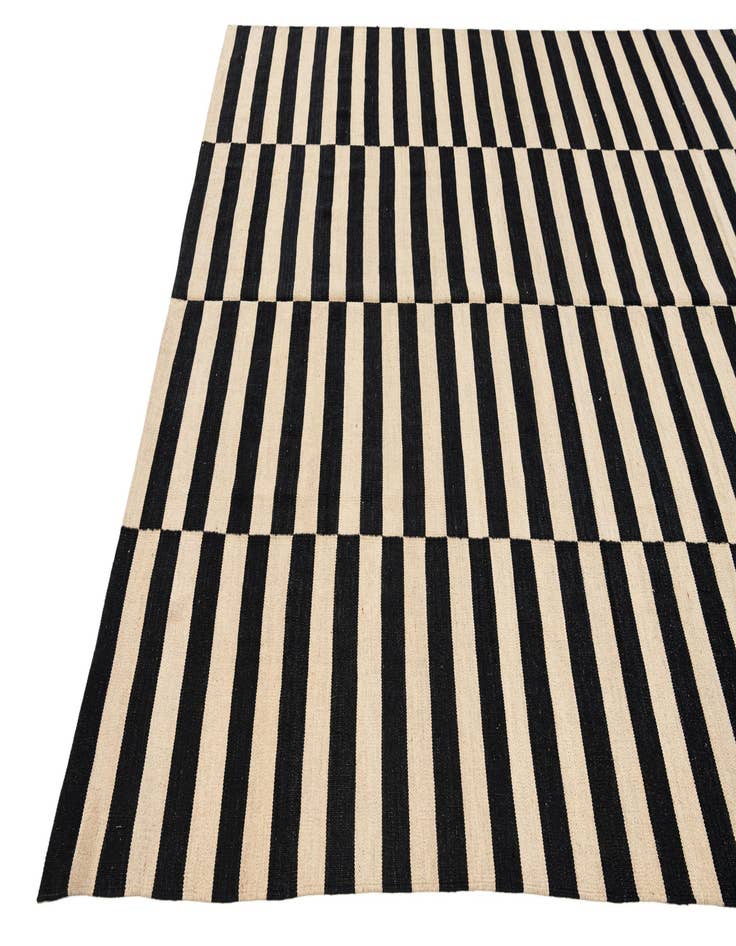 Detail image of 8' 3 x 11' 1  Hand Woven Kilim Modern Wool Rug