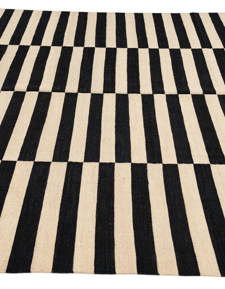 Detail image of 8' 3 x 11' 1  Hand Woven Kilim Modern Wool Rug