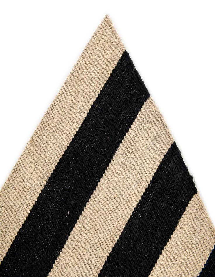 Detail image of 8' 3 x 11' 1  Hand Woven Kilim Modern Wool Rug