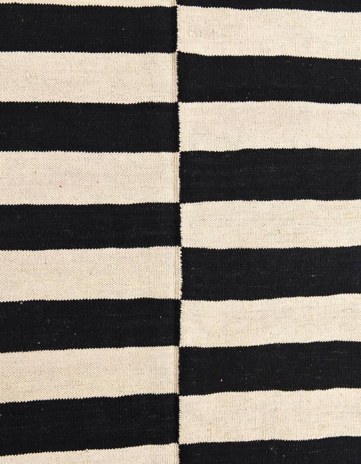 Detail image of 8' 4 x 9' 8  Hand Woven Kilim Modern Wool Rug