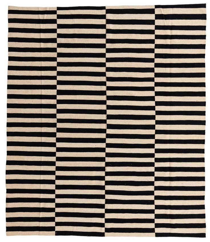Detail image of 8' 4 x 9' 8 Hand Woven Kilim Modern Wool Rug
