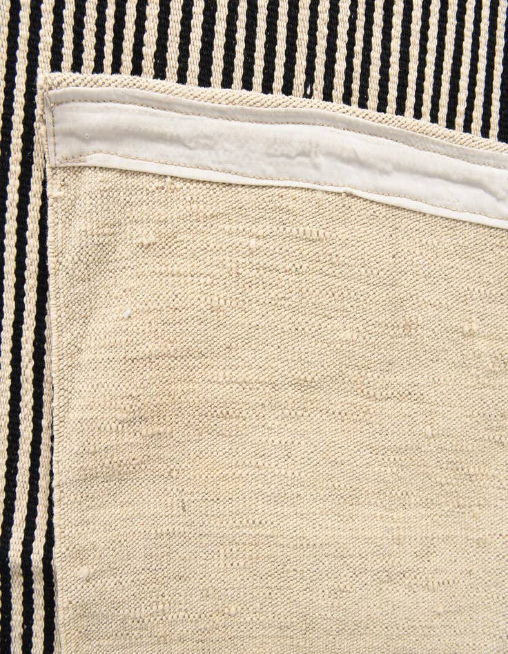 Detail image of 8' 7 x 10'  Hand Woven Kilim Modern Wool Rug