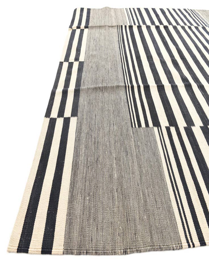 Detail image of 6' 10 x 9' 8  Hand Woven Kilim Modern Wool Rug