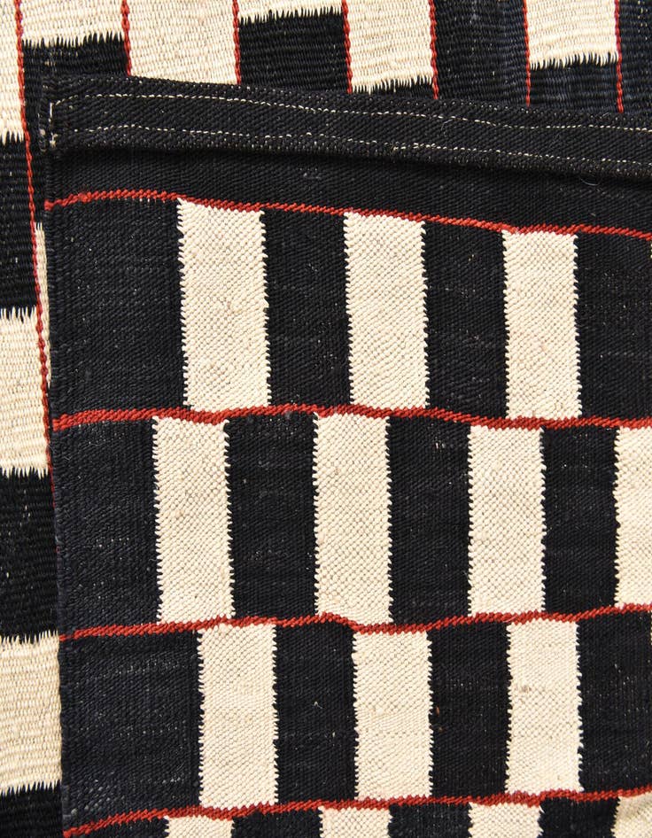 Detail image of 8' 3 x 9' 5  Hand Woven Kilim Modern Wool Rug