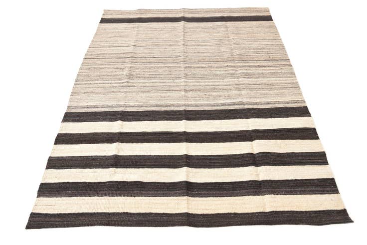 Detail image of 4' 2 x 5' 10 Hand Woven Kilim Modern Wool Rug