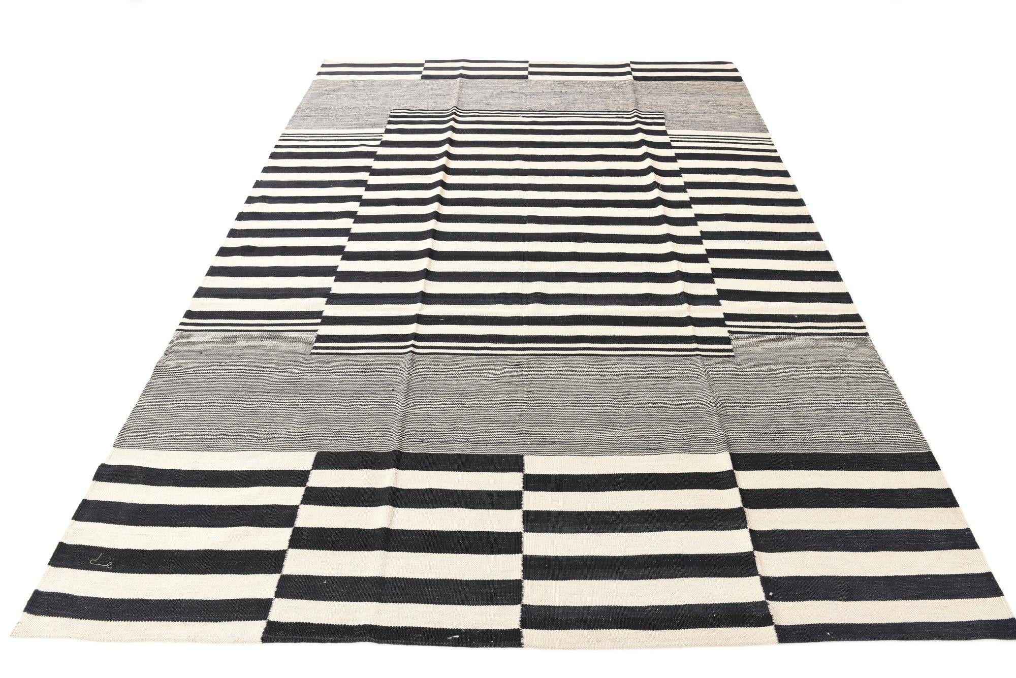 7' x 10' Hand Woven Kilim Modern Wool Rug
