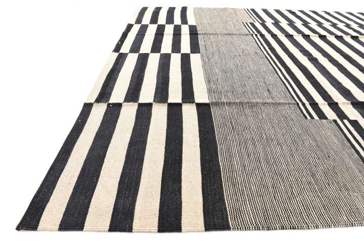 7' x 10' Hand Woven Kilim Modern Wool Rug