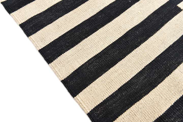7' x 10' Hand Woven Kilim Modern Wool Rug