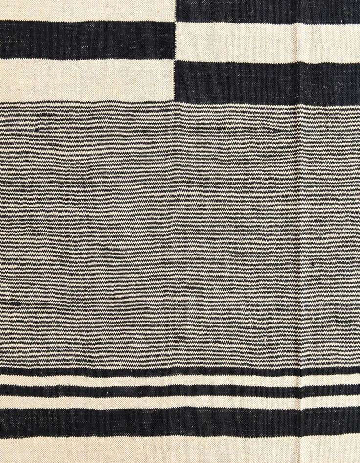 Detail image of 7' x 10'  Hand Woven Kilim Modern Wool Rug