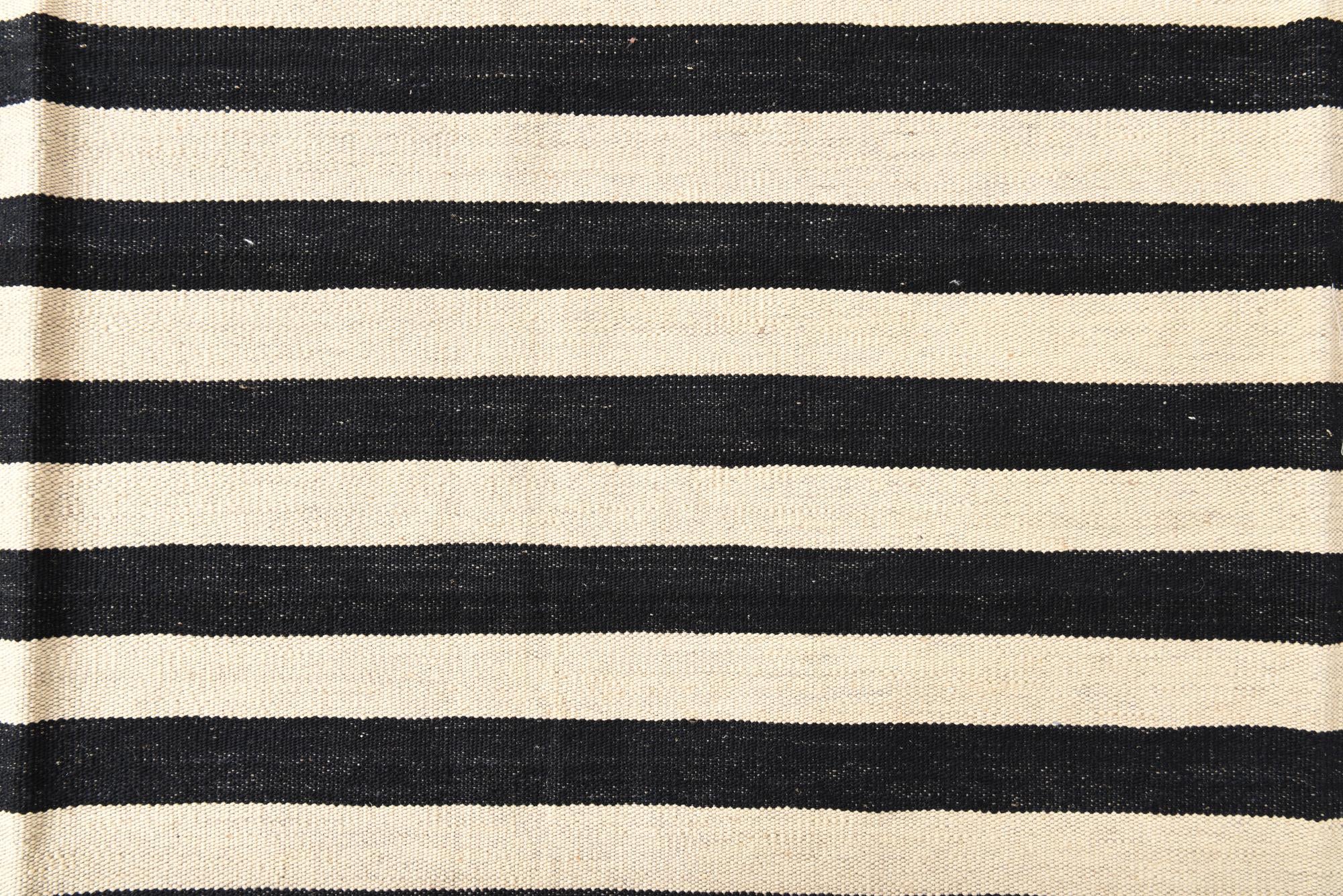7' x 10' Hand Woven Kilim Modern Wool Rug