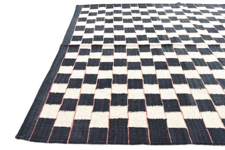 Detail image of 4' 5 x 5' 10 Hand Woven Kilim Modern Wool Rug