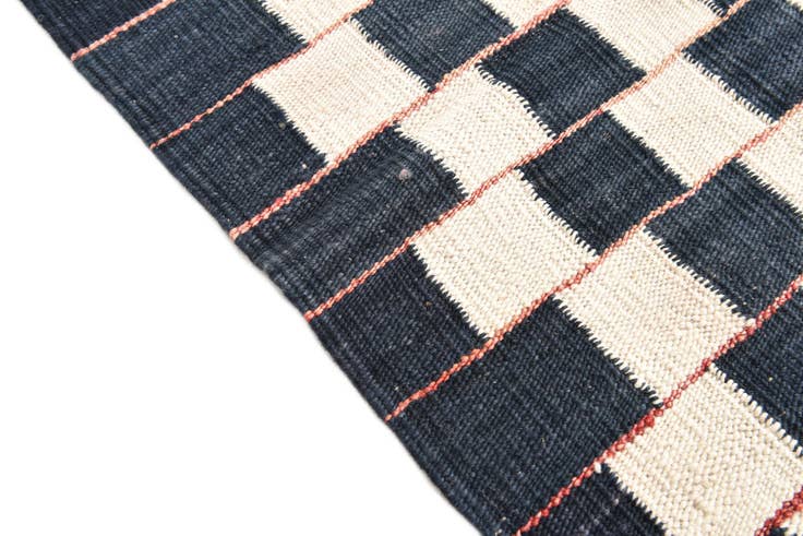 Detail image of 4' 5 x 5' 10 Hand Woven Kilim Modern Wool Rug