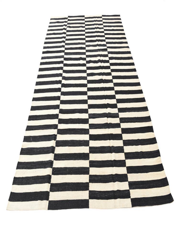 Detail image of 6' 8 x 9' 10  Hand Woven Kilim Modern Wool Rug