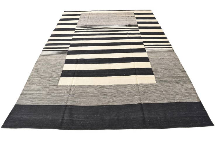 Detail image of 7' x 9' 9 Hand Woven Kilim Modern Wool Rug