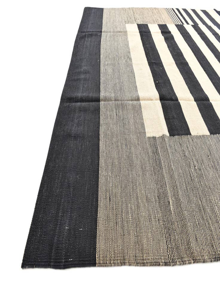 Detail image of 7' x 9' 9  Hand Woven Kilim Modern Wool Rug