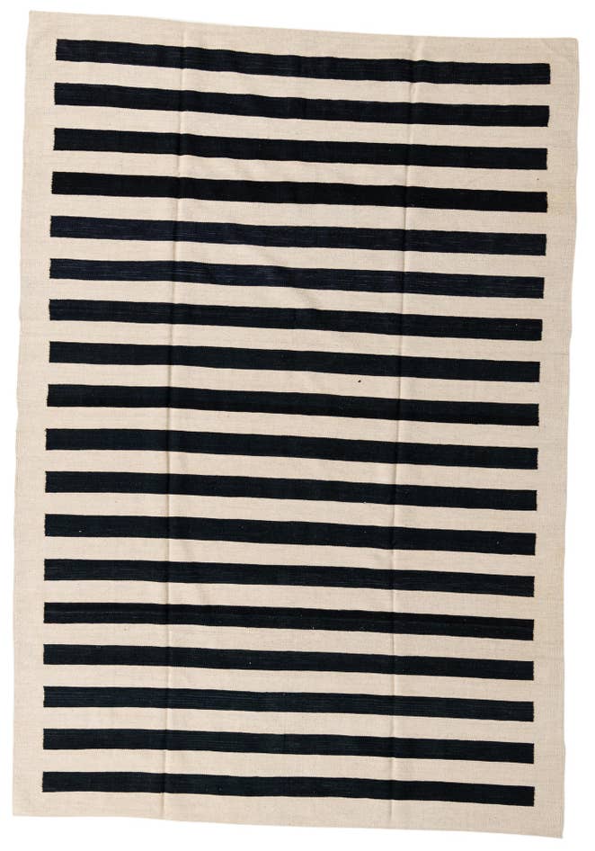 Detail image of 6' 7 x 9' 7 Hand Woven Kilim Modern Wool Rug