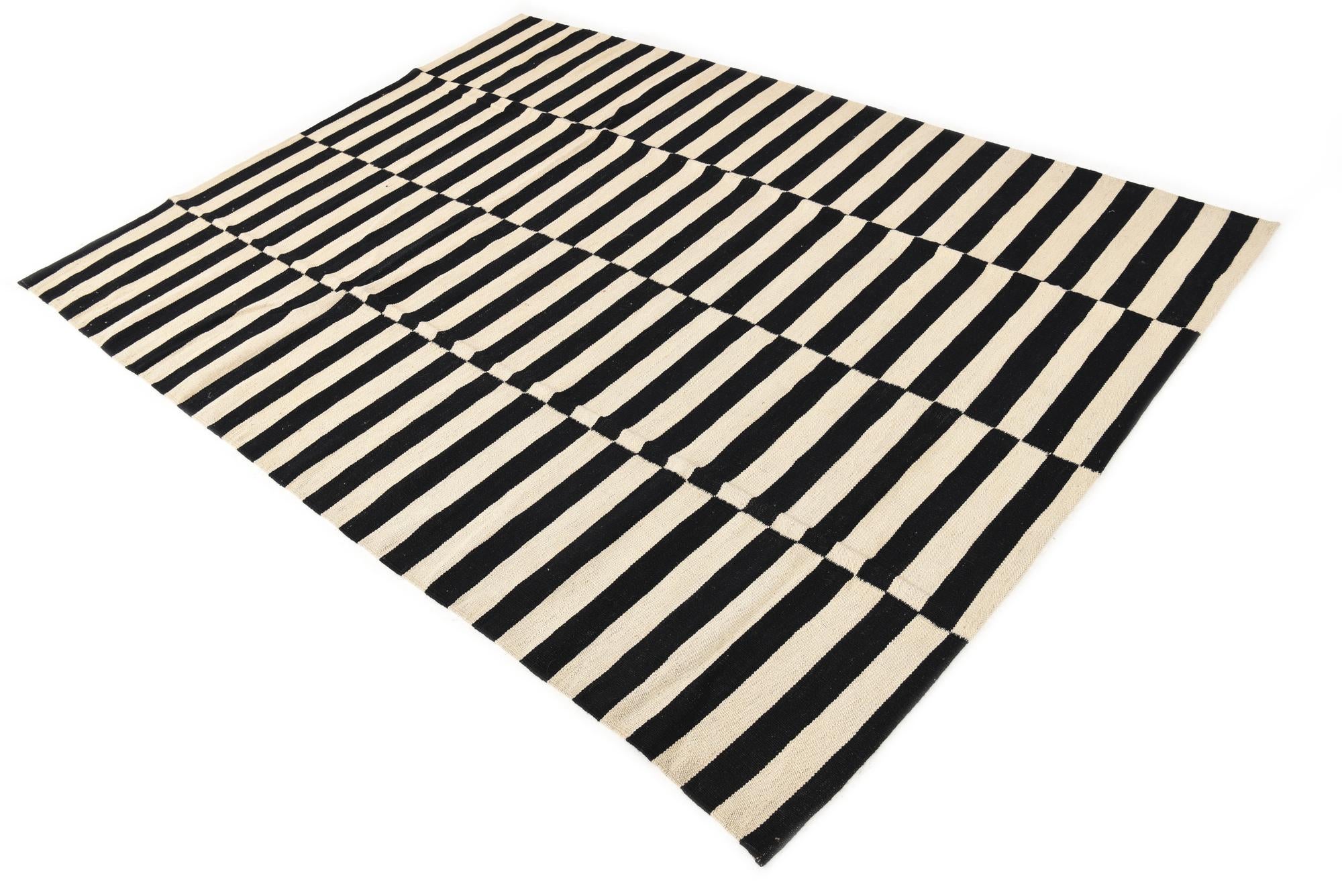 5' 9 x 7' 8 Hand Woven Kilim Modern Wool Rug