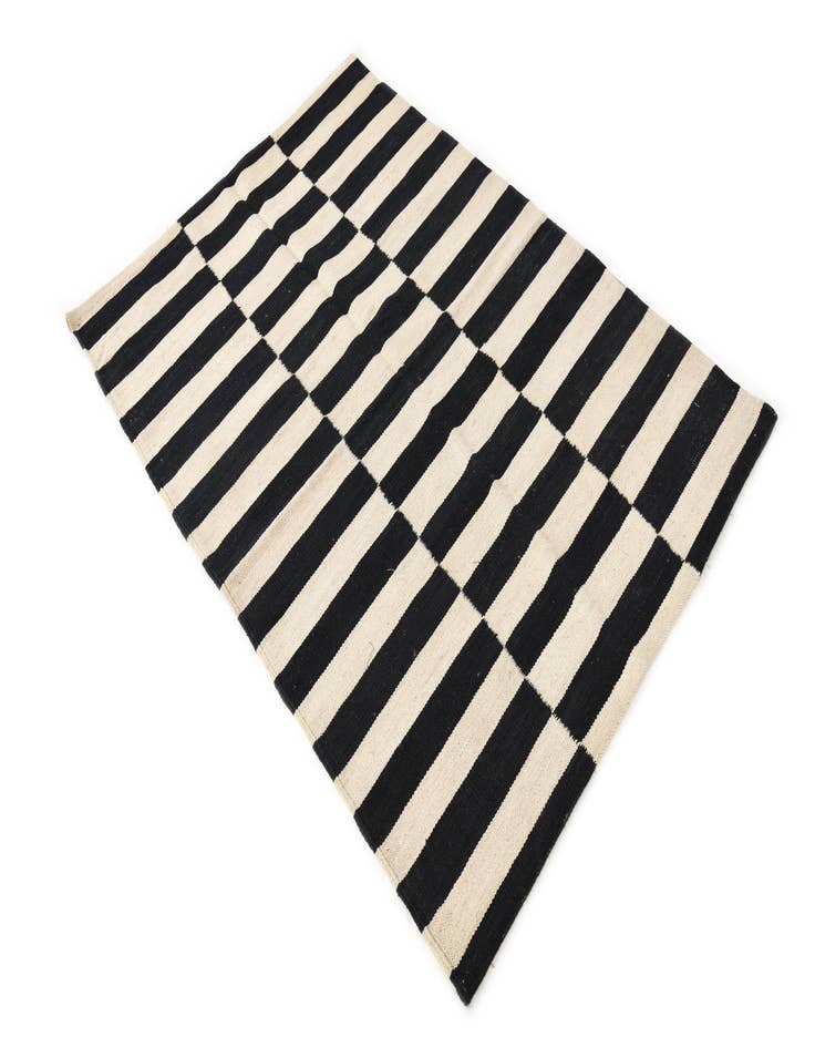 Detail image of 3' 4 x 4' 9  Hand Woven Kilim Modern Wool Rug