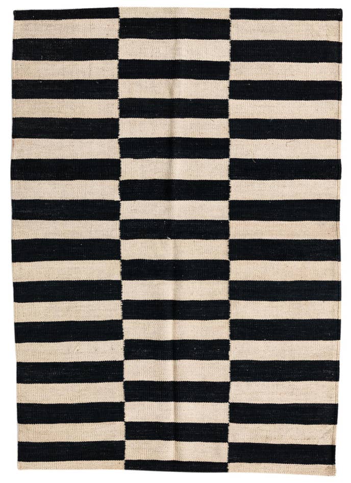 Detail image of 3' 4 x 4' 9 Hand Woven Kilim Modern Wool Rug