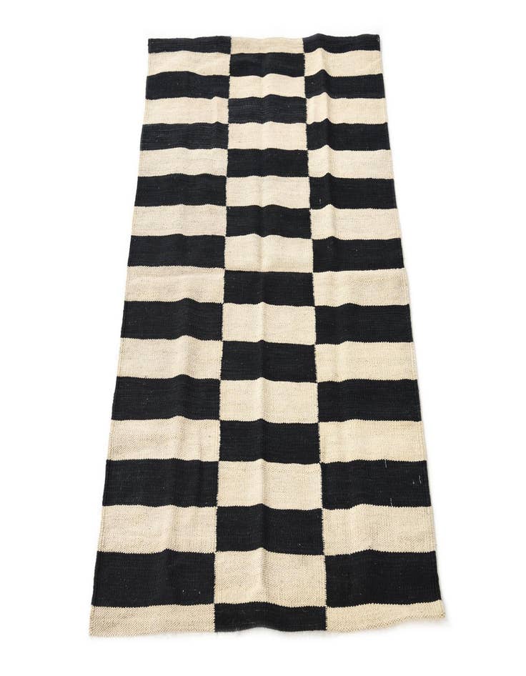 Detail image of 2' 8 x 3' 10  Hand Woven Kilim Modern Wool Rug