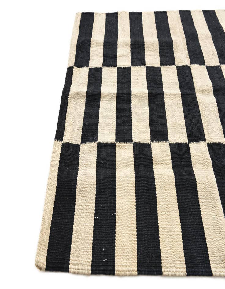 Detail image of 2' 8 x 3' 10  Hand Woven Kilim Modern Wool Rug