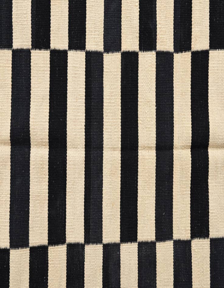 Detail image of 3' 4 x 4' 10  Hand Woven Kilim Modern Wool Rug