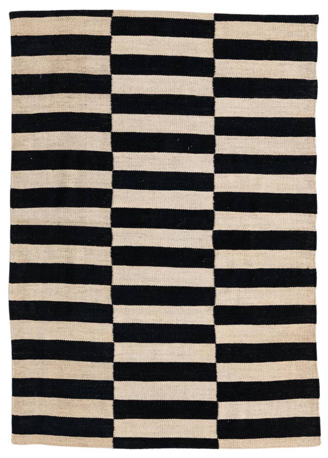 Detail image of 3' 3 x 4' 8 Hand Woven Kilim Modern Wool Rug