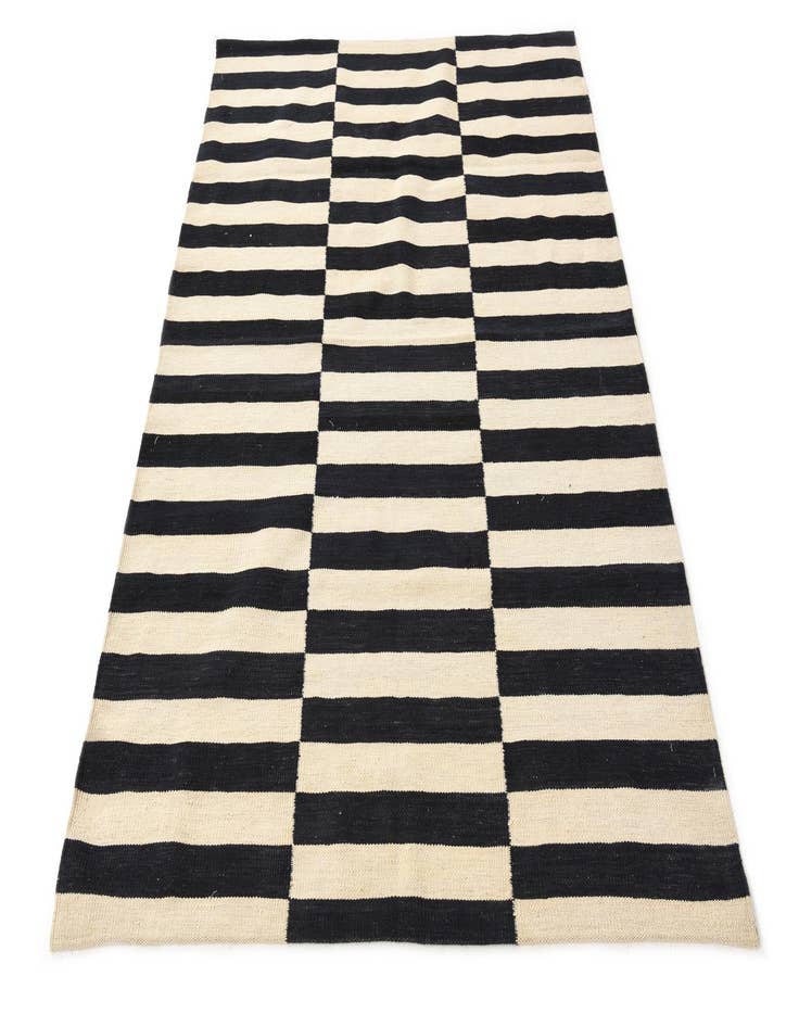 Detail image of 4' 2 x 6' 1  Hand Woven Kilim Modern Wool Rug