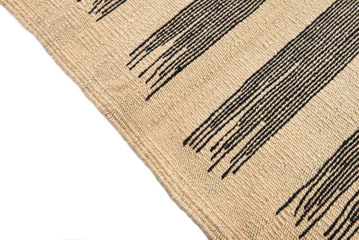 4' 2 x 6' Hand Woven Kilim Modern Wool Rug