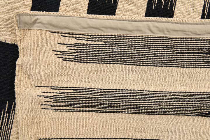 4' 2 x 6' Hand Woven Kilim Modern Wool Rug