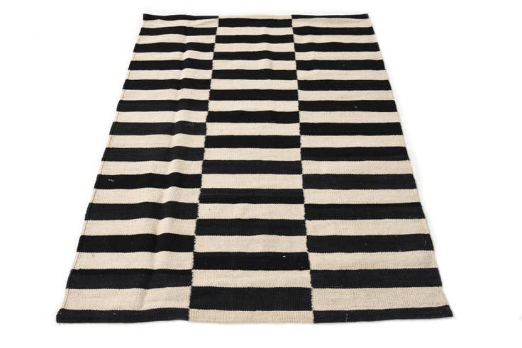 Detail image of 3' 4 x 4' 8 Hand Woven Kilim Modern Wool Rug