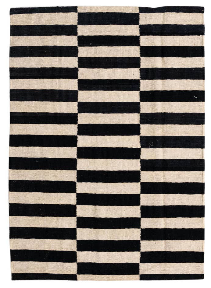Detail image of 3' 4 x 4' 8 Hand Woven Kilim Modern Wool Rug