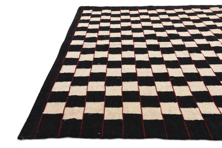 Detail image of 4' 1 x 5' 10 Hand Woven Kilim Modern Wool Rug