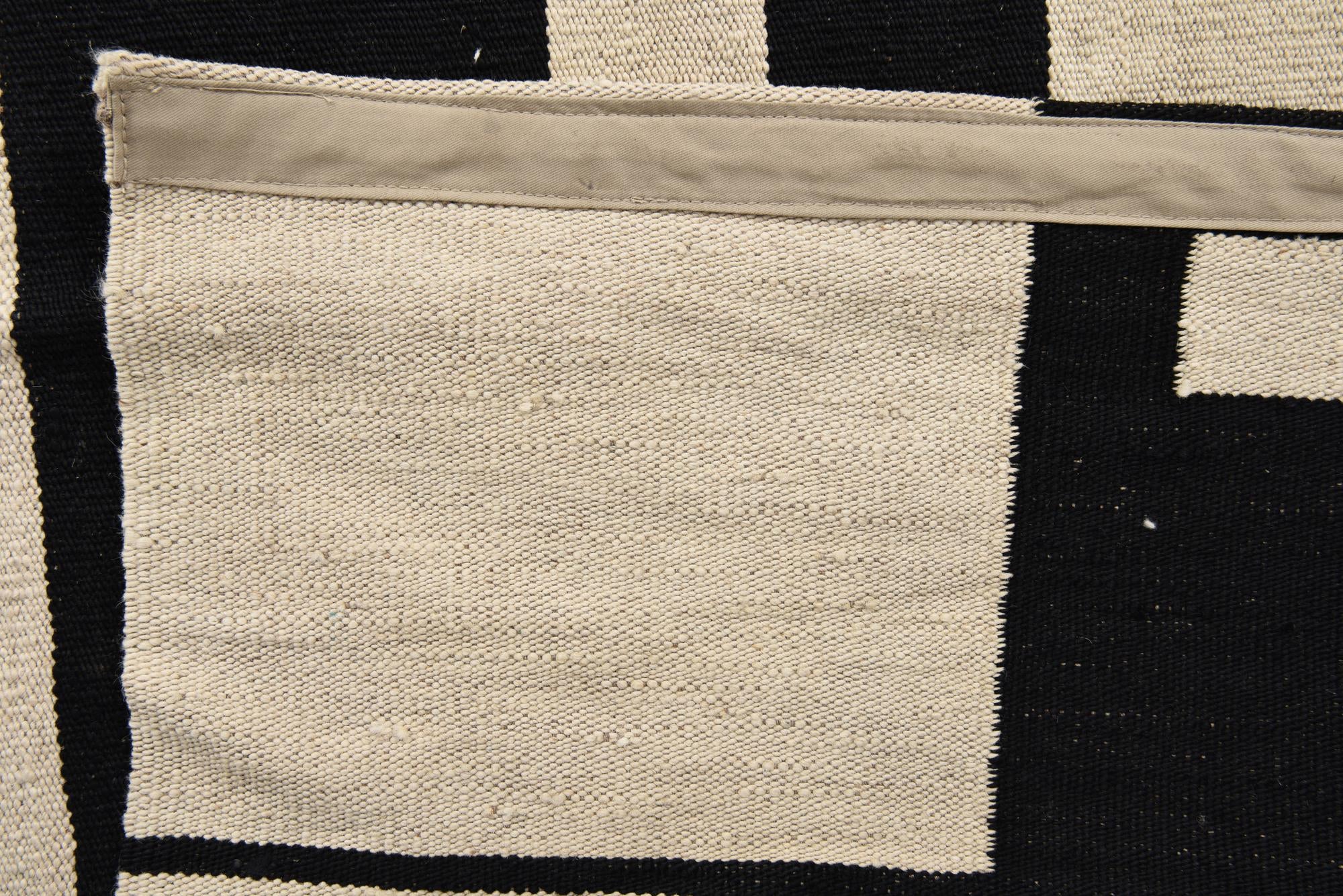 5' x 7' Hand Woven Kilim Modern Wool Rug